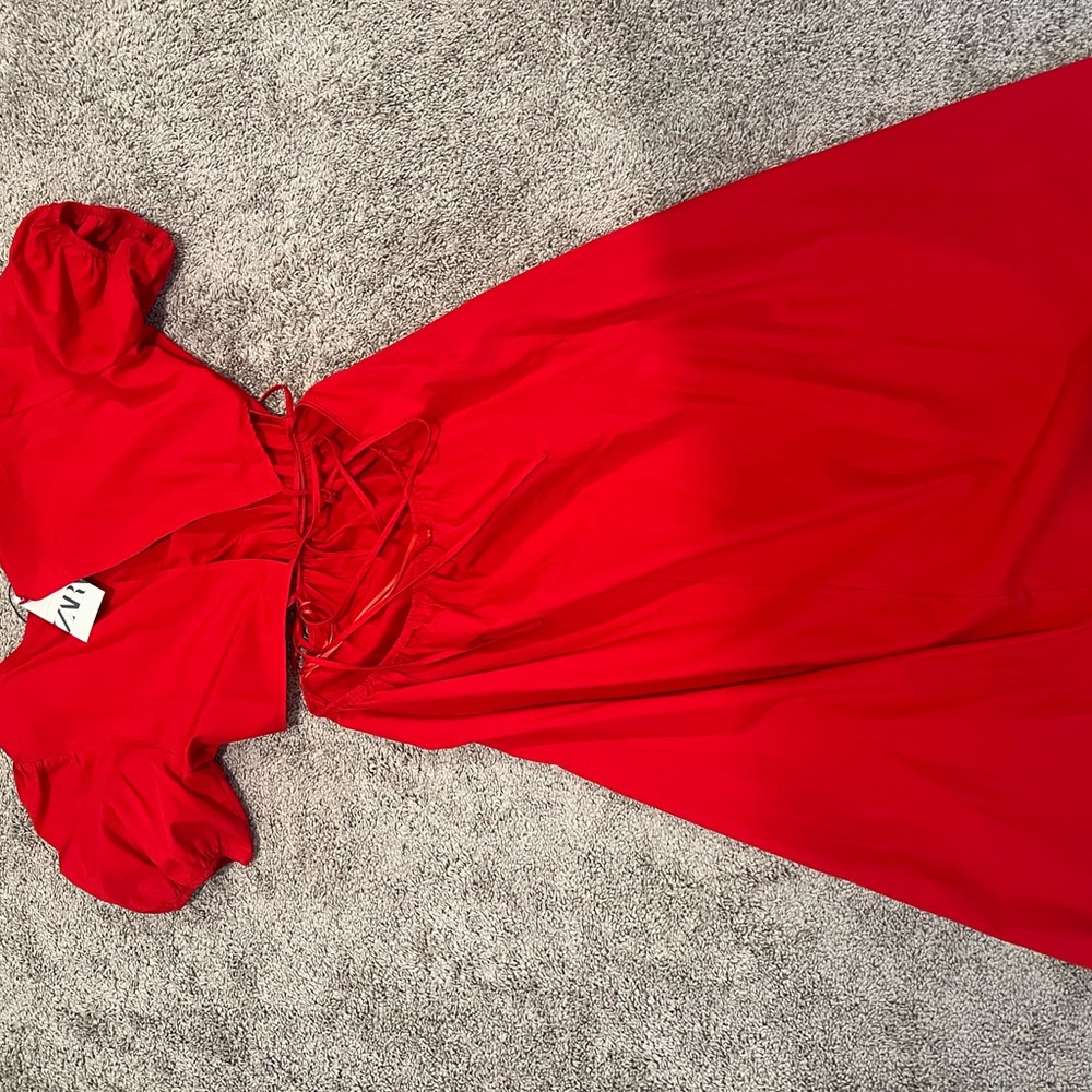 Elegant Red Dress with Puff Sleeves